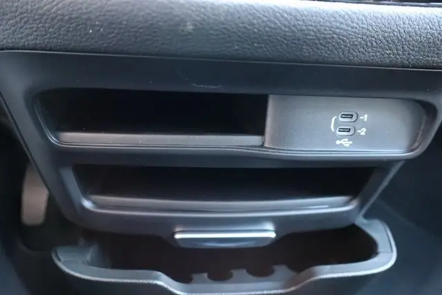 2026 Chrysler Pacifica photo 23