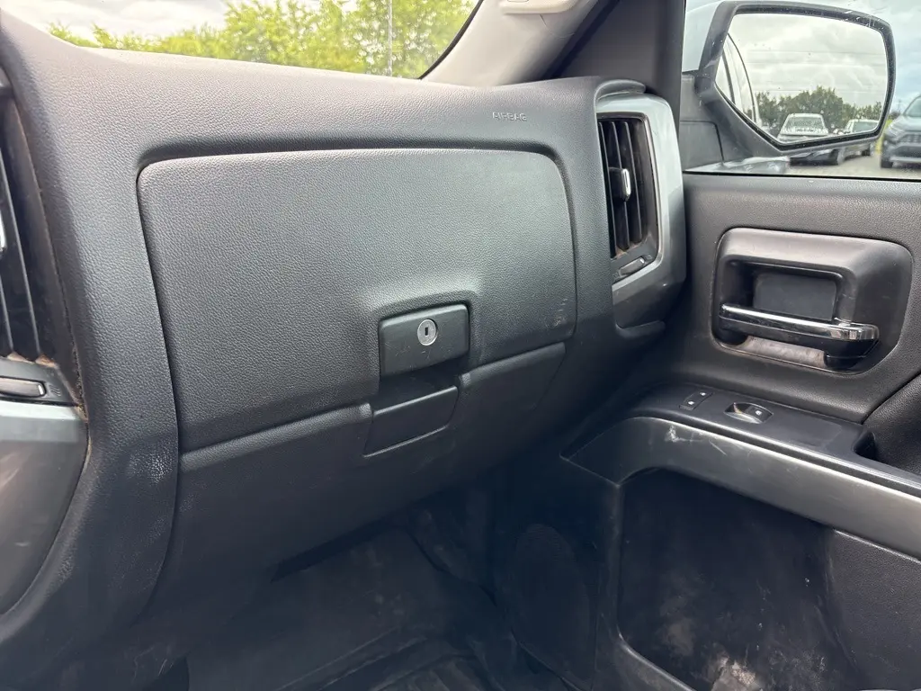 2015 Chevrolet Silverado 1500 LT1 photo 16