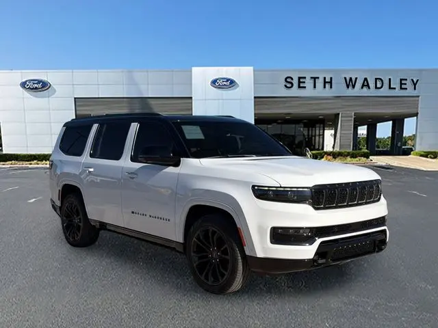 2024 Jeep Grand Wagoneer Series III's photo