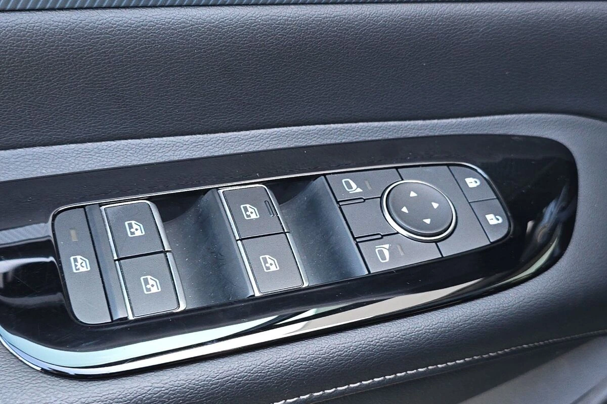 2025 Nissan Murano SL - Photo 29