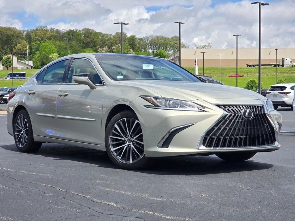 2022 Lexus ES