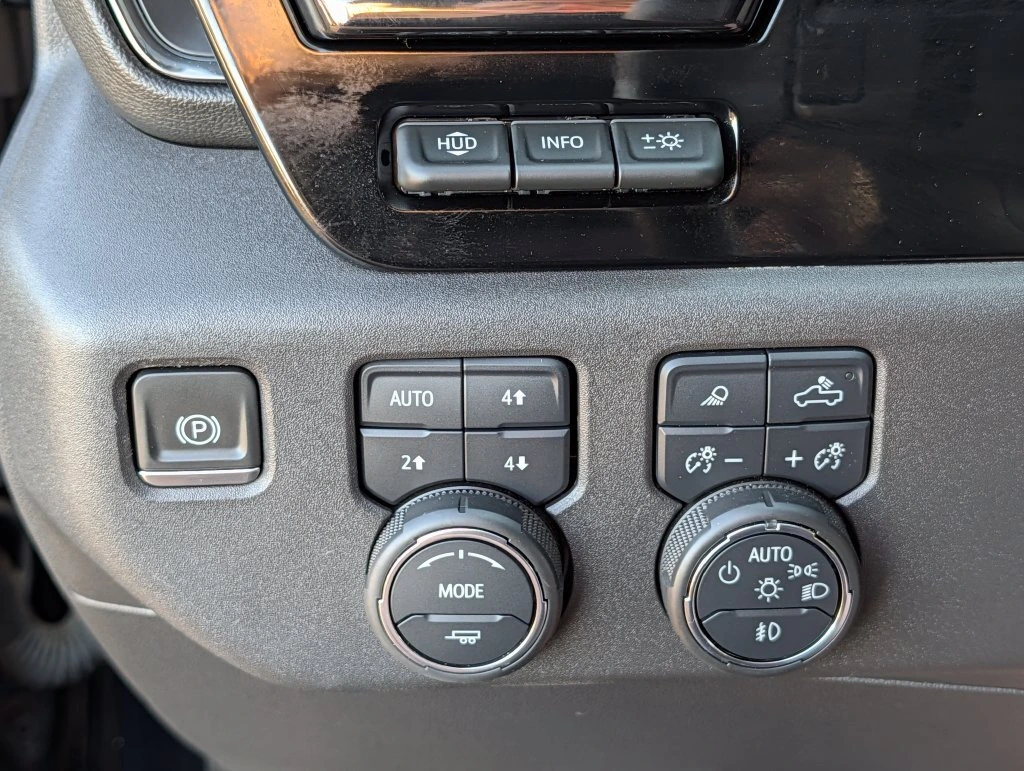 2024 Chevrolet Silverado 1500 ZR2 - Photo 31
