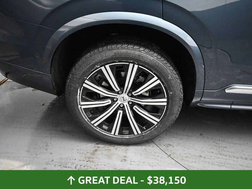 2024 Volvo - image 19