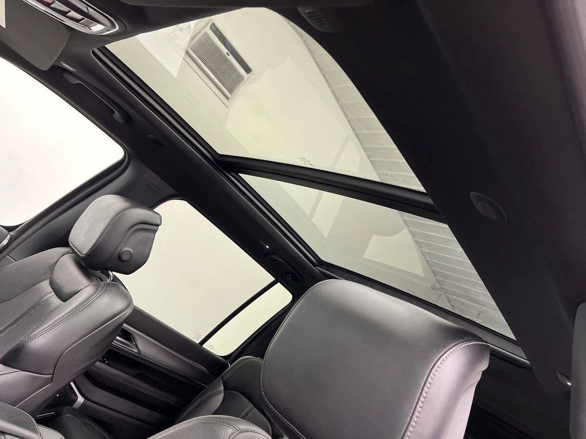 2024 Jeep Wagoneer Series II - Photo 7