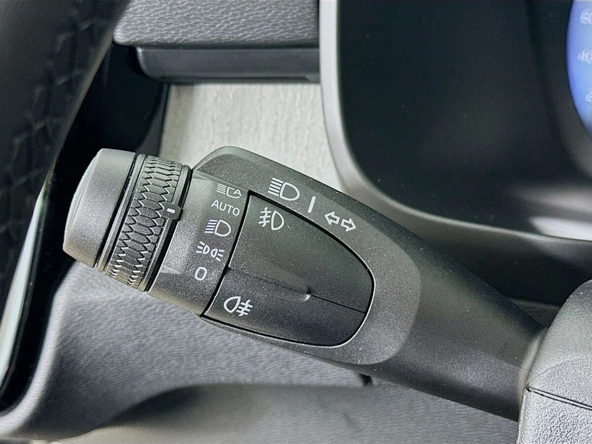 2026 Volvo XC40 Plus - Photo 20