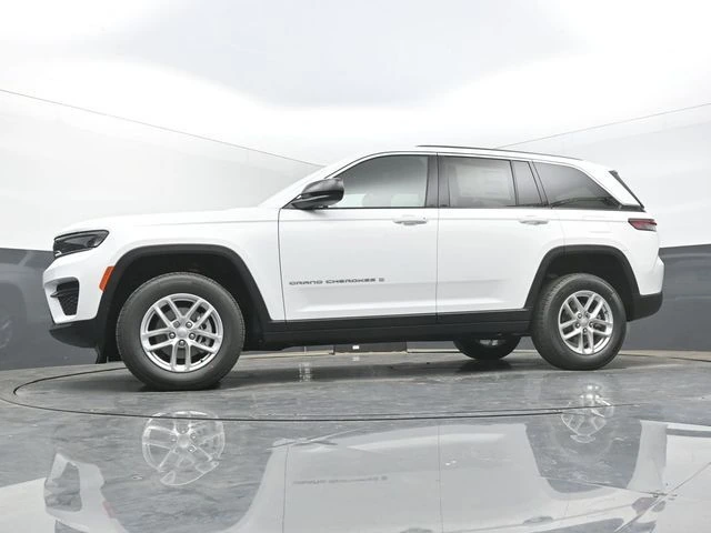 2026 Jeep Grand Cherokee Laredo - Photo 41
