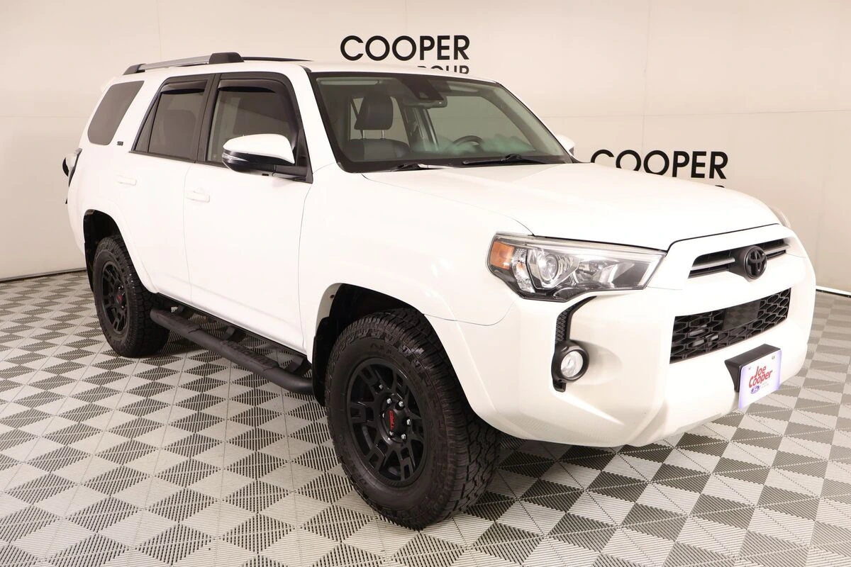 2020 Toyota 4Runner SR5 Premium 4WD V6's photo
