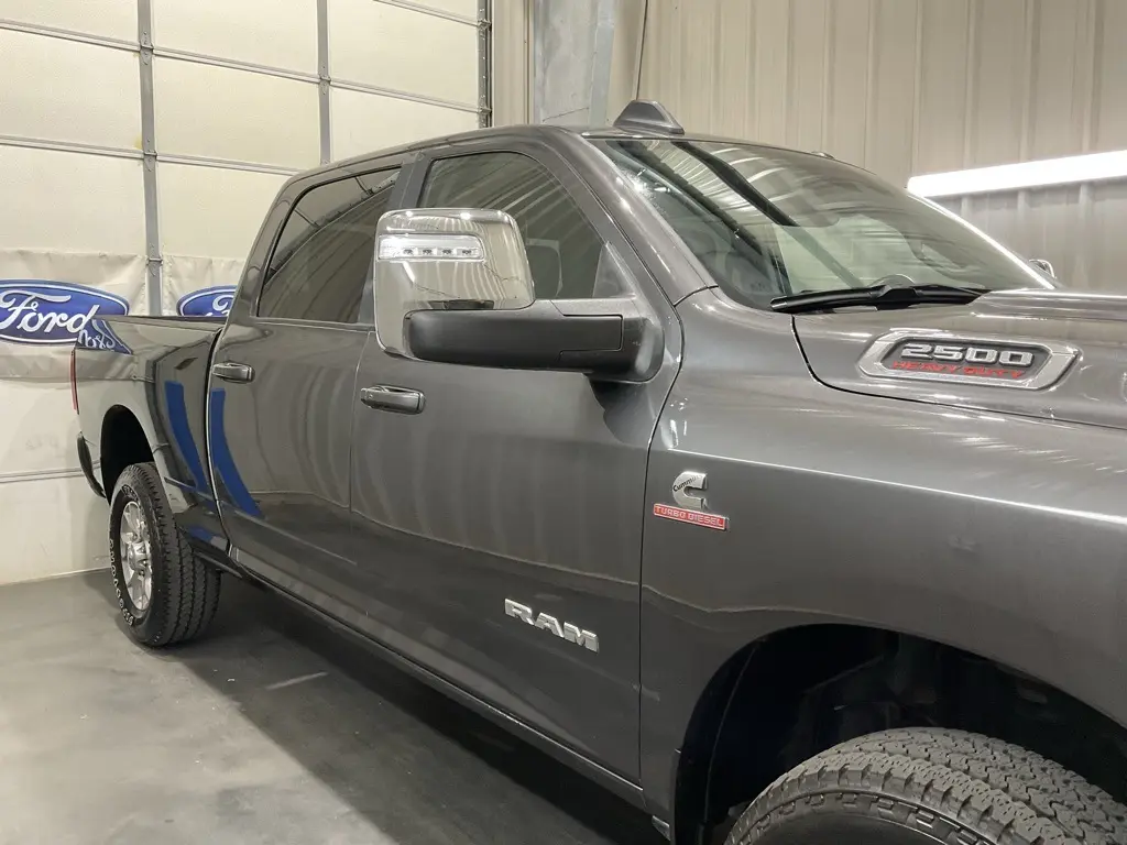 2024 Ram 2500 Laramie photo 2