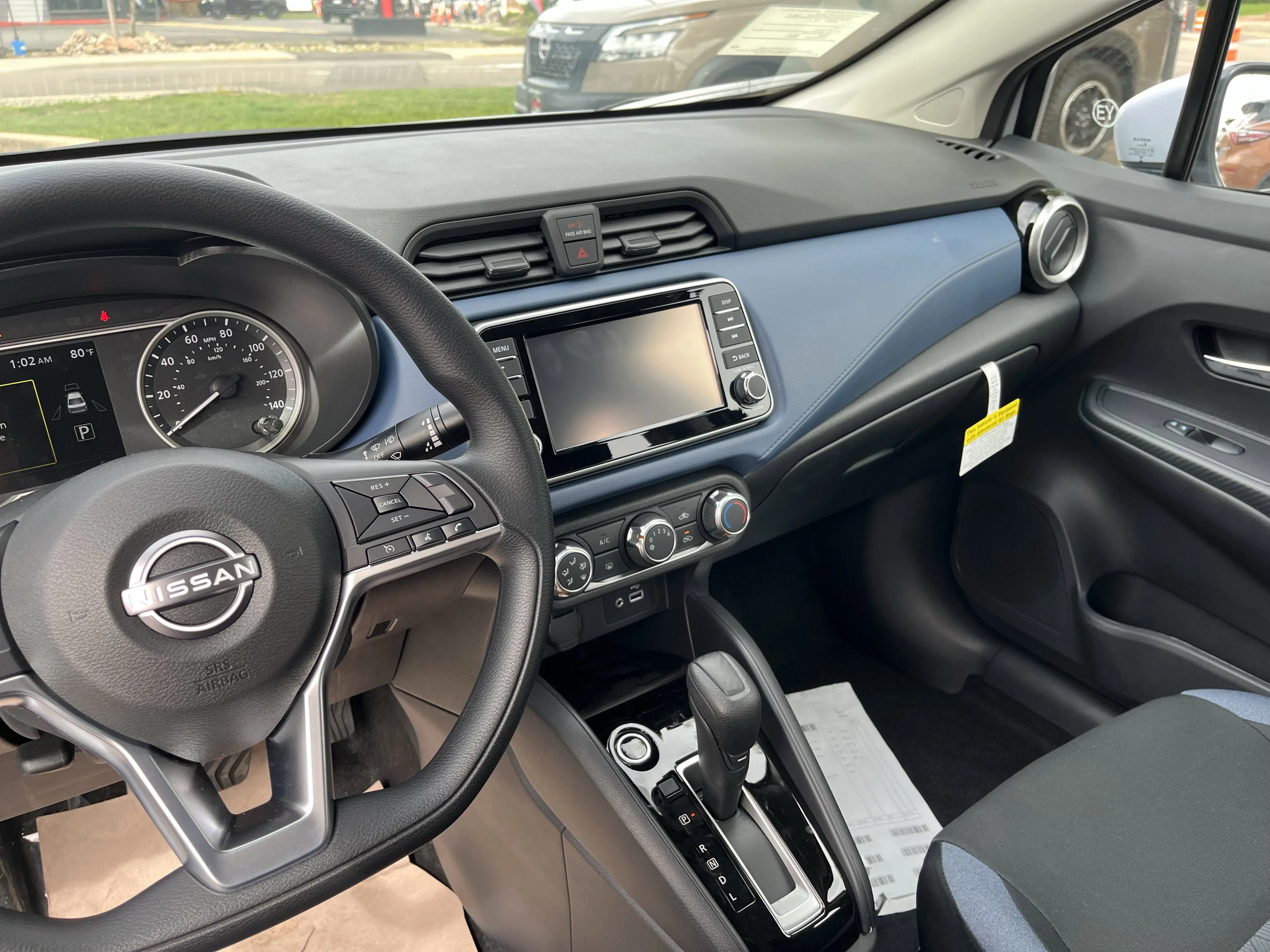 2025 Nissan Versa SV photo 12