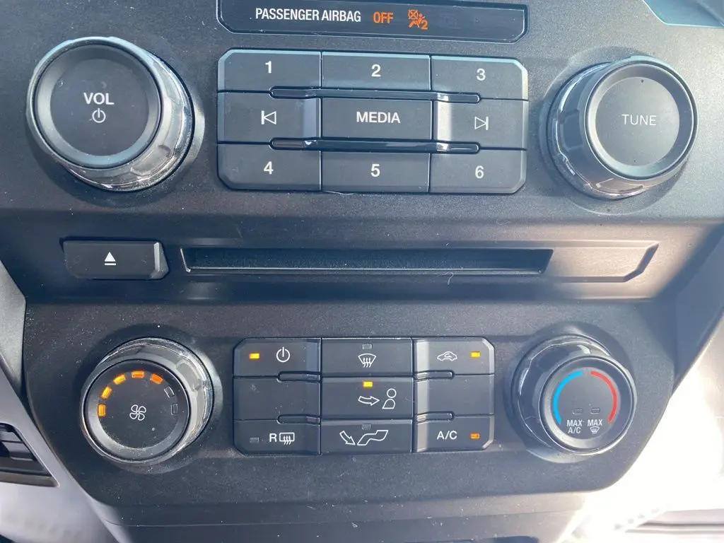 2018 Ford F-150 XLT photo 31