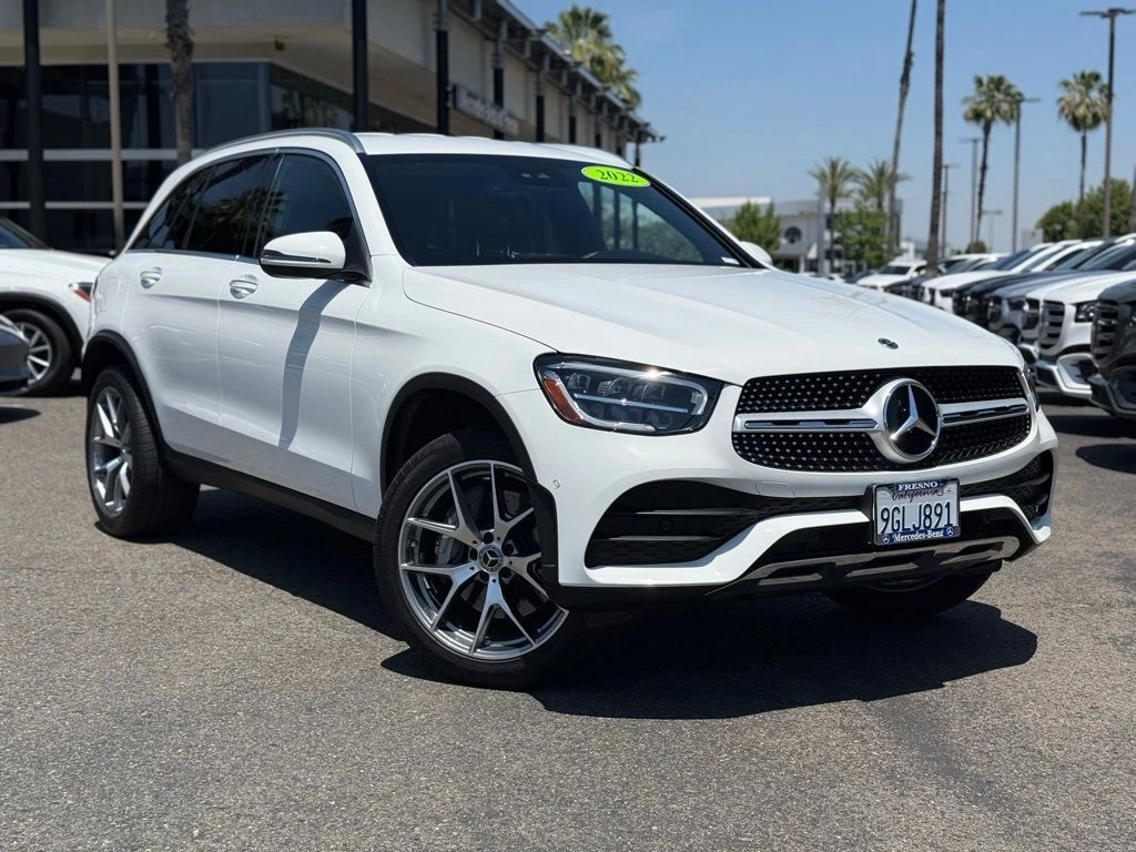 2022 Mercedes-Benz GLC GLC 300's photo