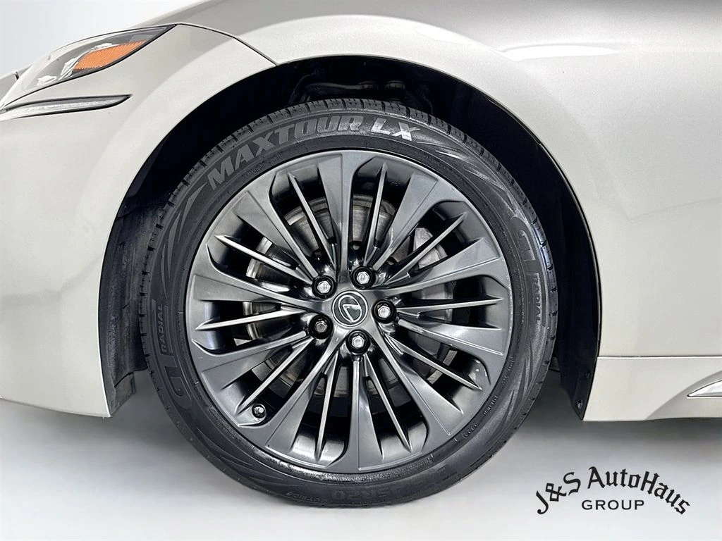 2019 Lexus LS Hybrid 500h - Photo 40