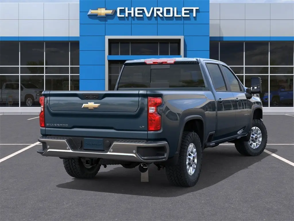 2026 Chevrolet Silverado 2500HD LT photo 4