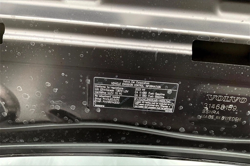 2023 Volvo - image 31