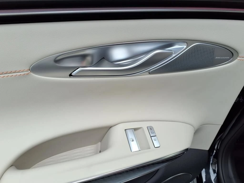 2026 GENESIS GV70 Sport Prestige - Photo 8