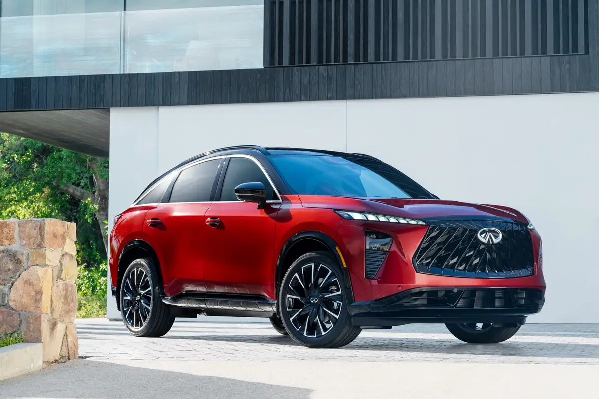 Red 2027 INFINITI QX65