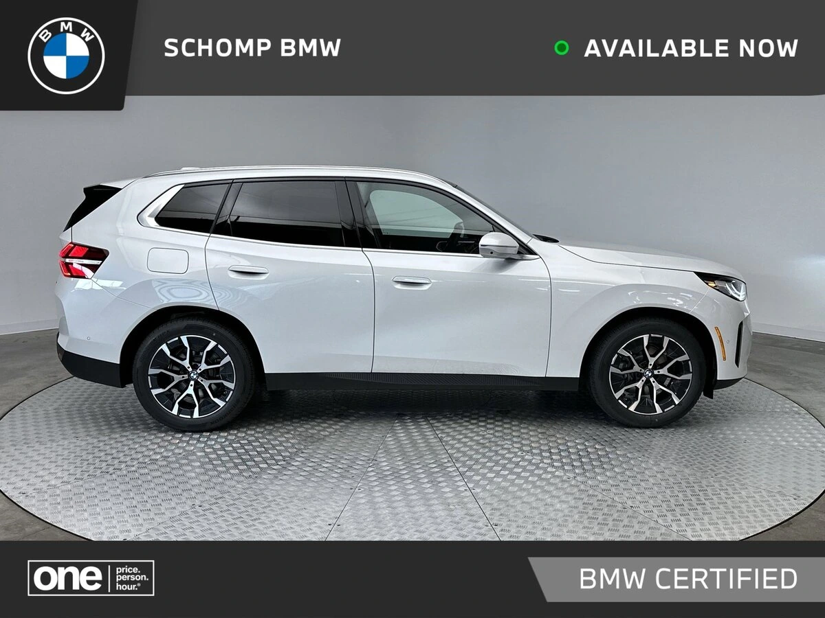 2025 BMW X3 30 XDRIVE's photo