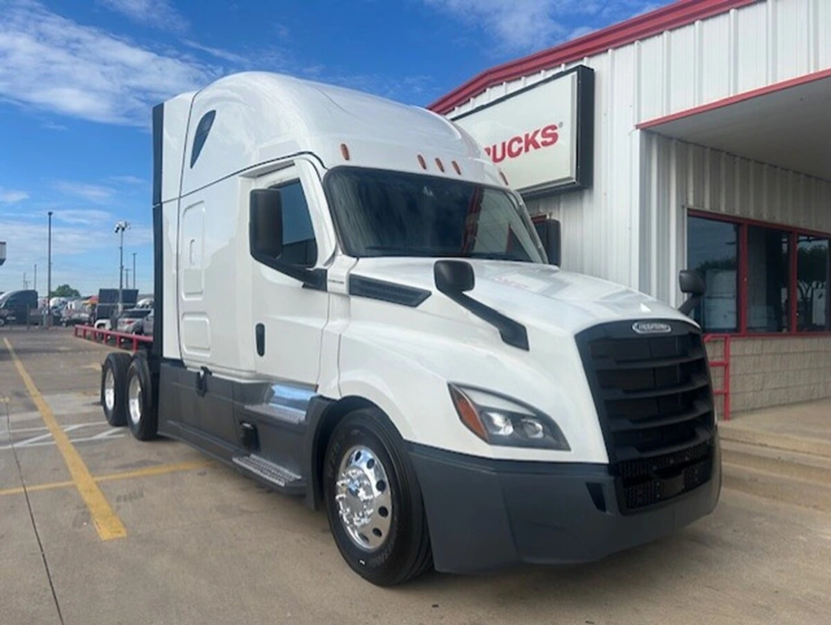 2024 Freightliner Cascadia - image 6