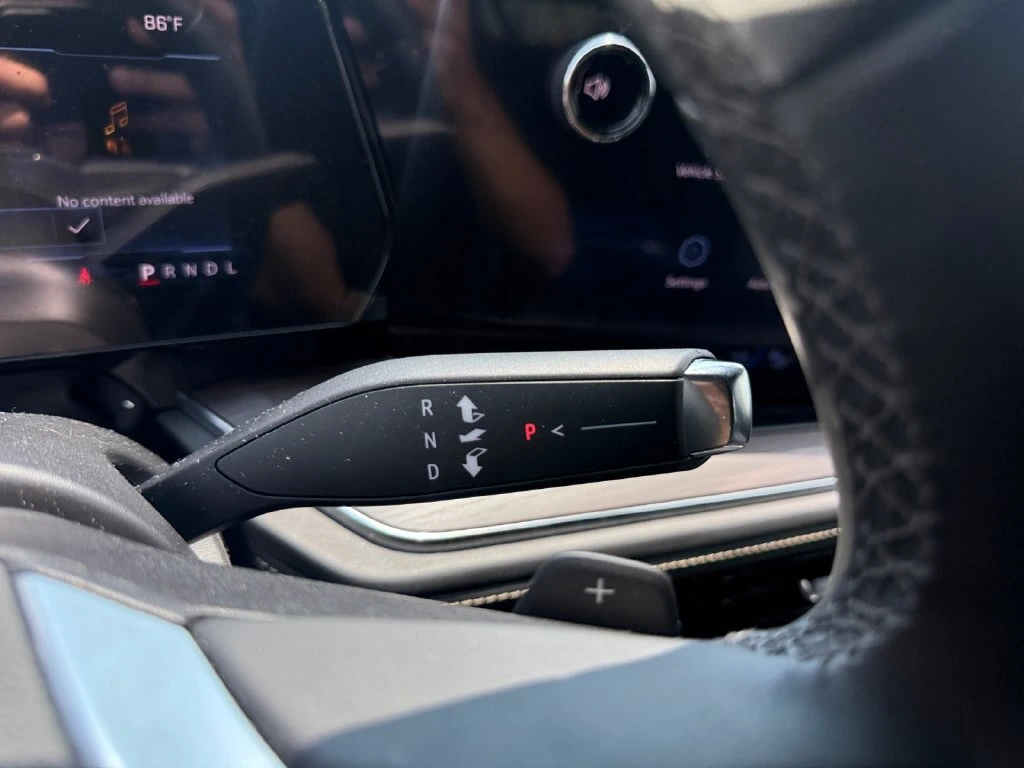 2025 Chevrolet Suburban Premier - Photo 28