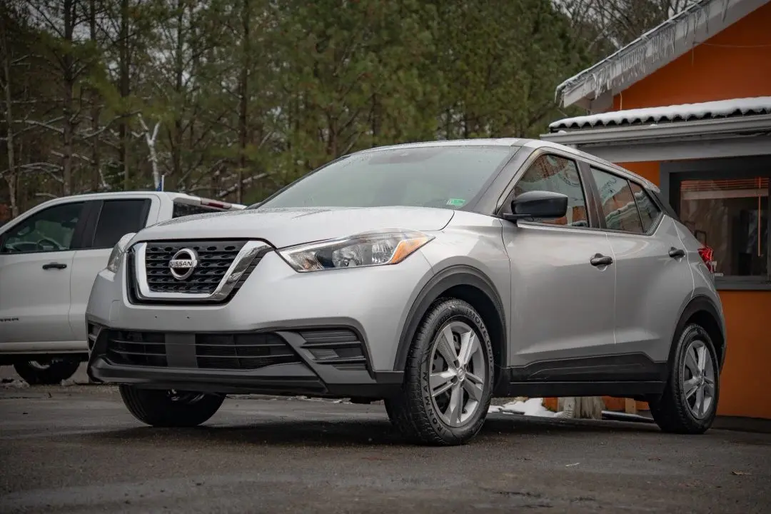2020 Nissan Kicks S photo 4