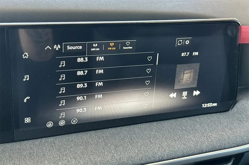 2026 Nissan Kicks SV photo 14