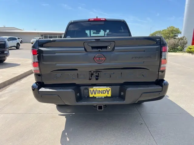2026 Nissan Frontier PRO-4X photo 6