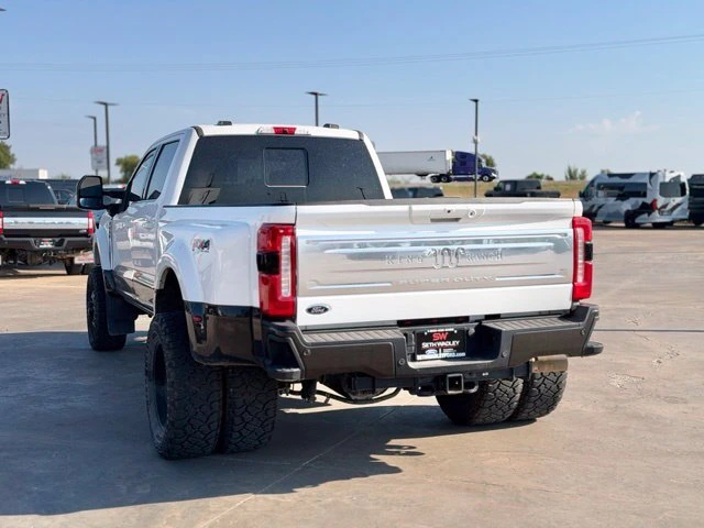 2025 Ford — photo 3