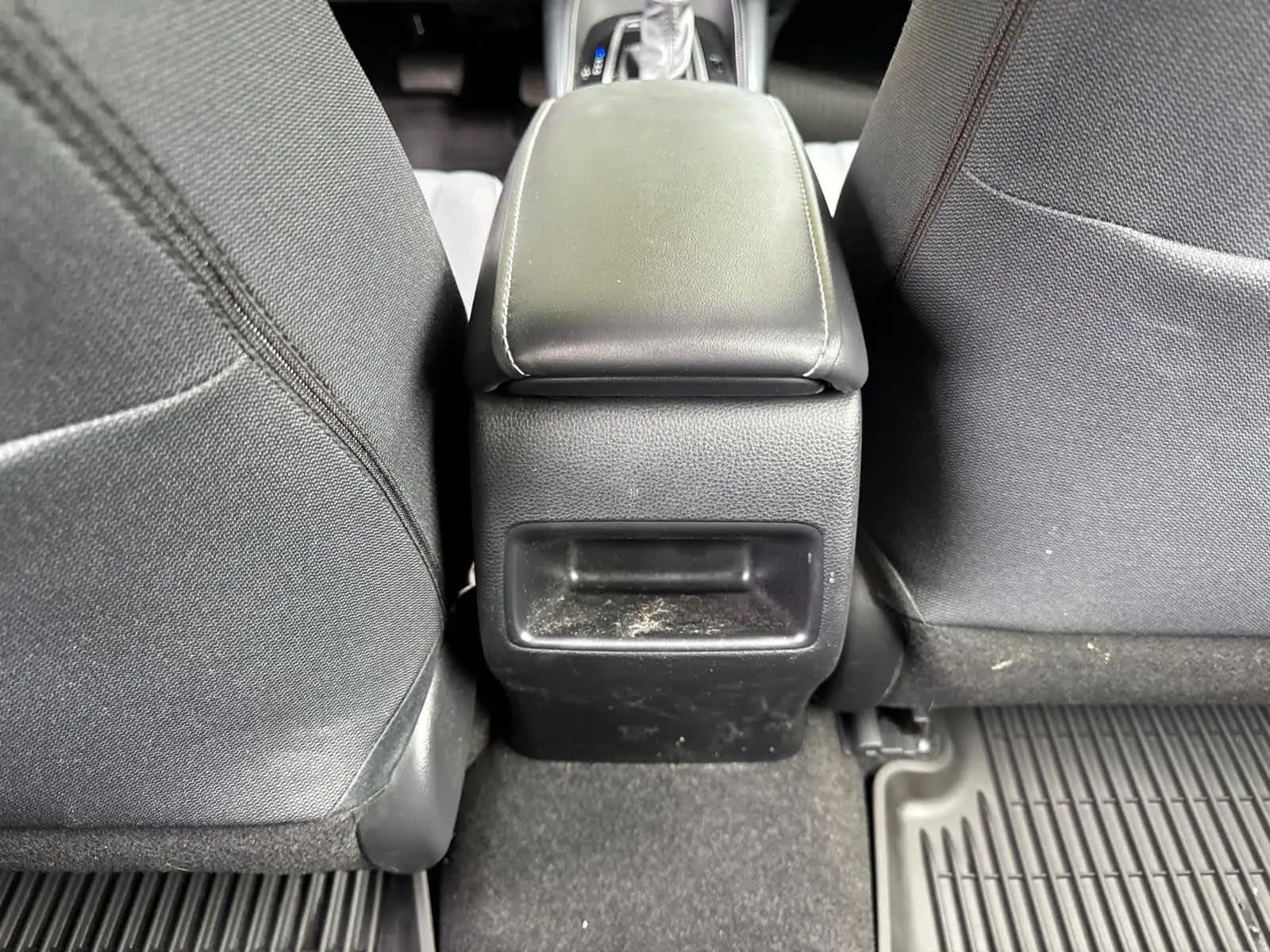 2022 Toyota Corolla SE photo 32