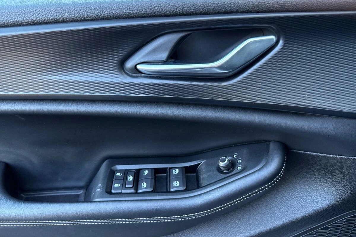 2025 Jeep Grand Cherokee Altitude - Photo 11