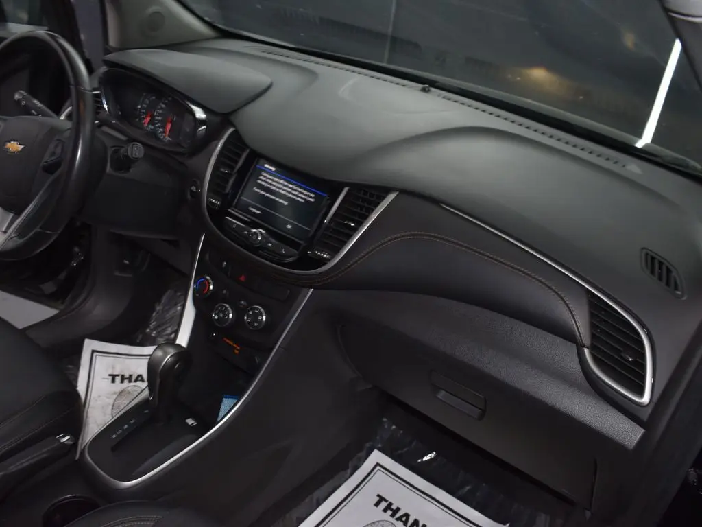 2020 Chevrolet Trax LT photo 25