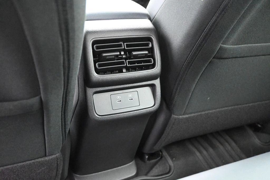 2026 Nissan LEAF SV+ - Photo 15