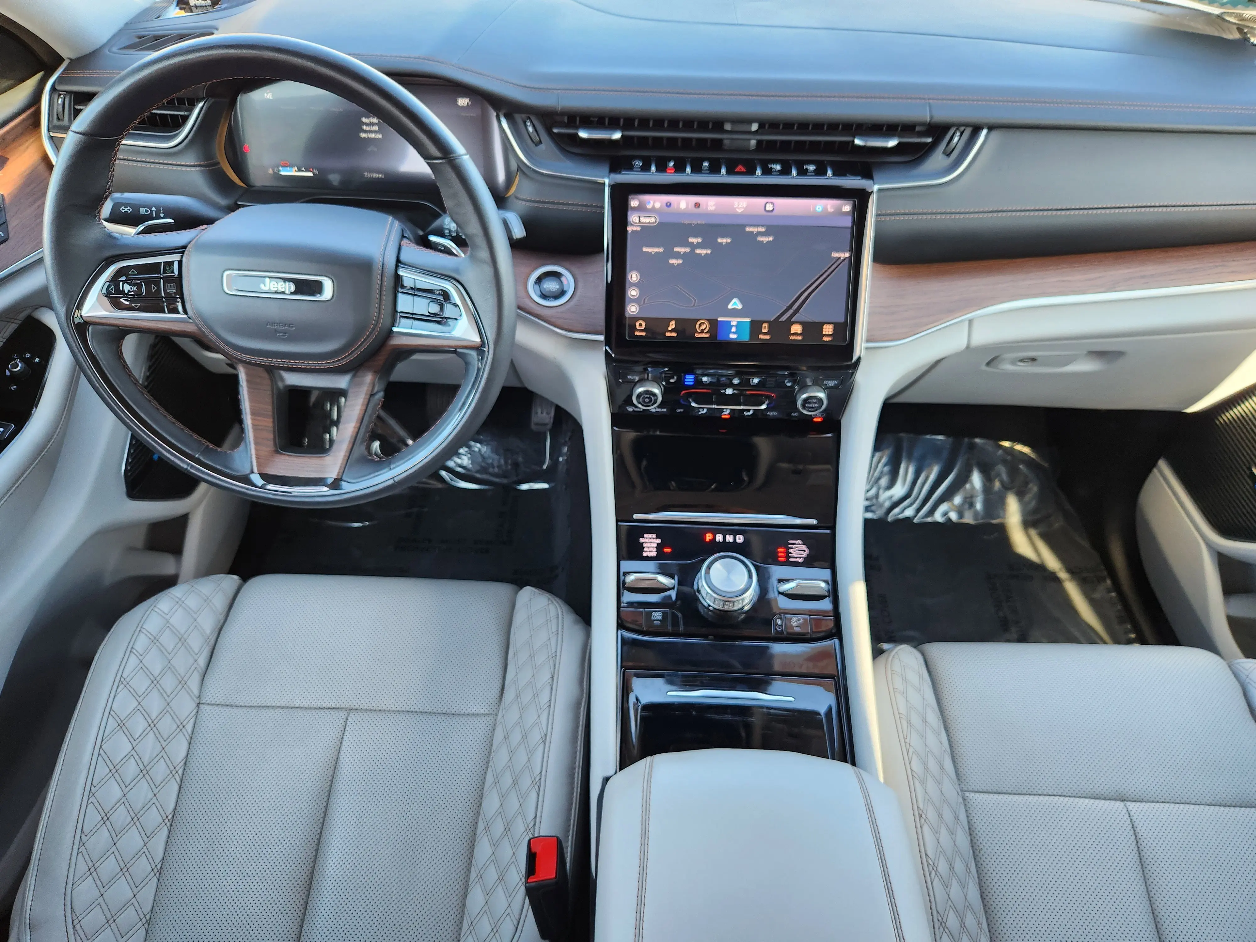 2022 Jeep Grand Cherokee Summit photo 10