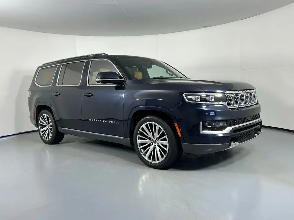 2022 Jeep Grand Wagoneer Series III's photo