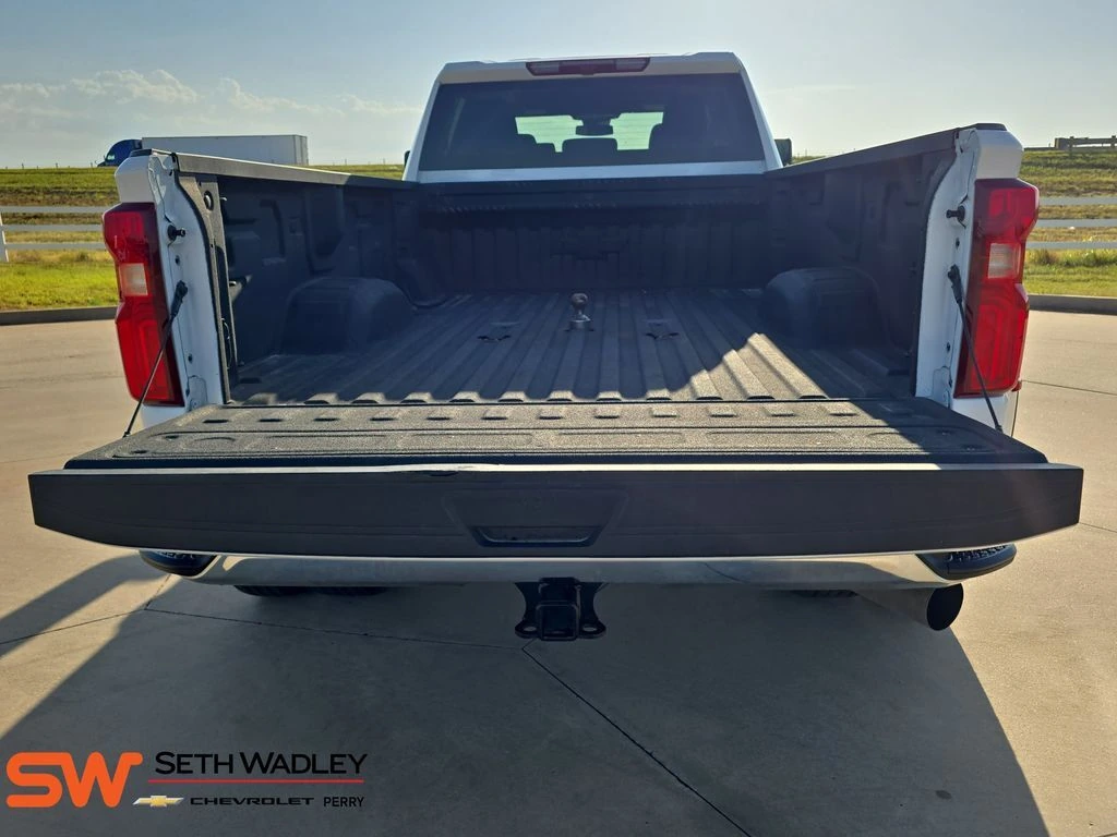 2025 Chevrolet Silverado 3500HD LT - Photo 12