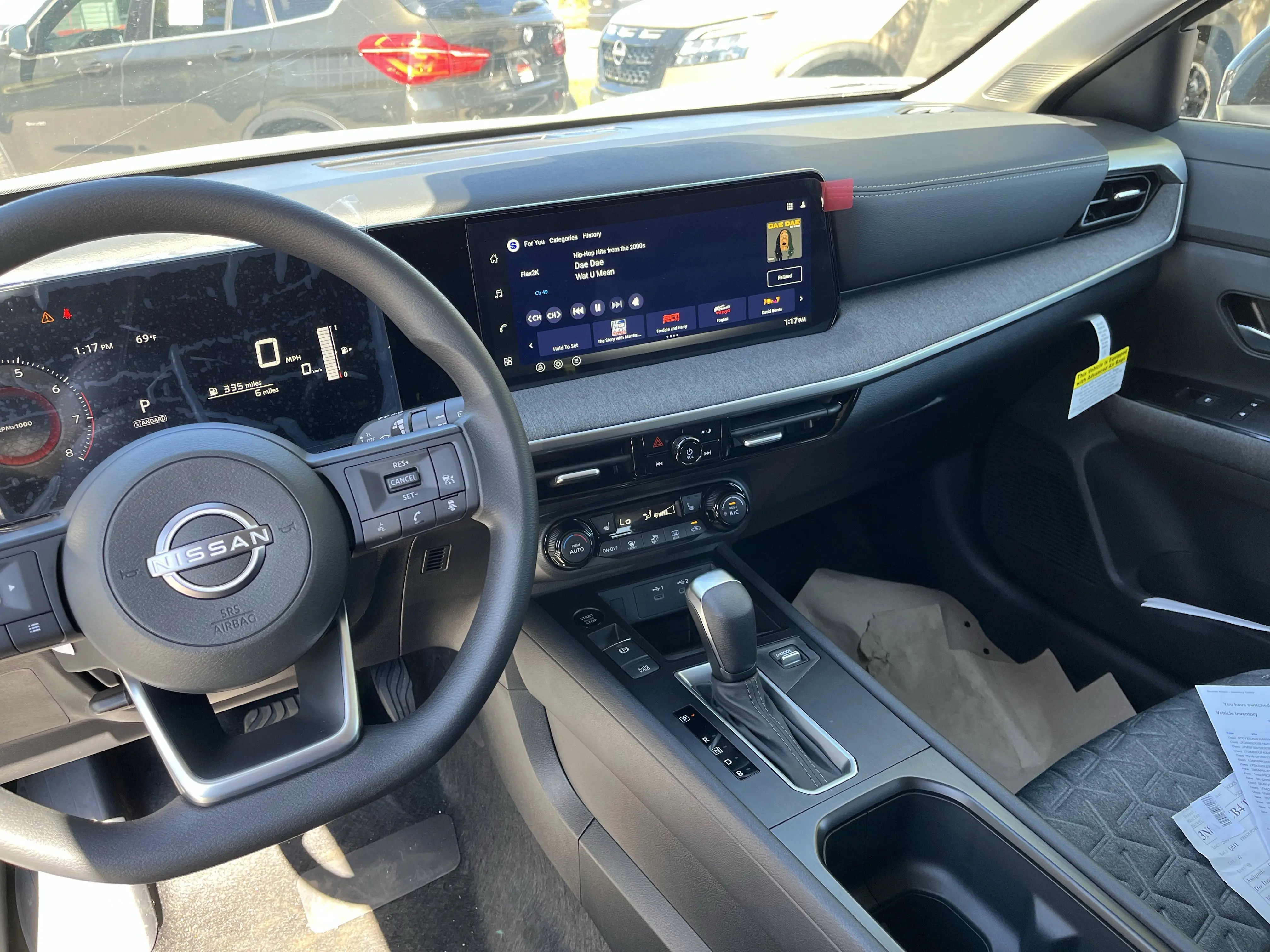 2026 Nissan Kicks SV photo 12