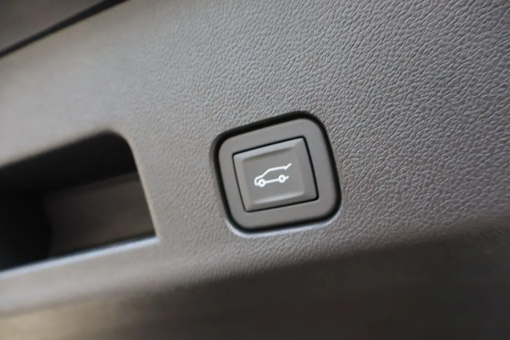 2026 Chevrolet Traverse High Country photo 38