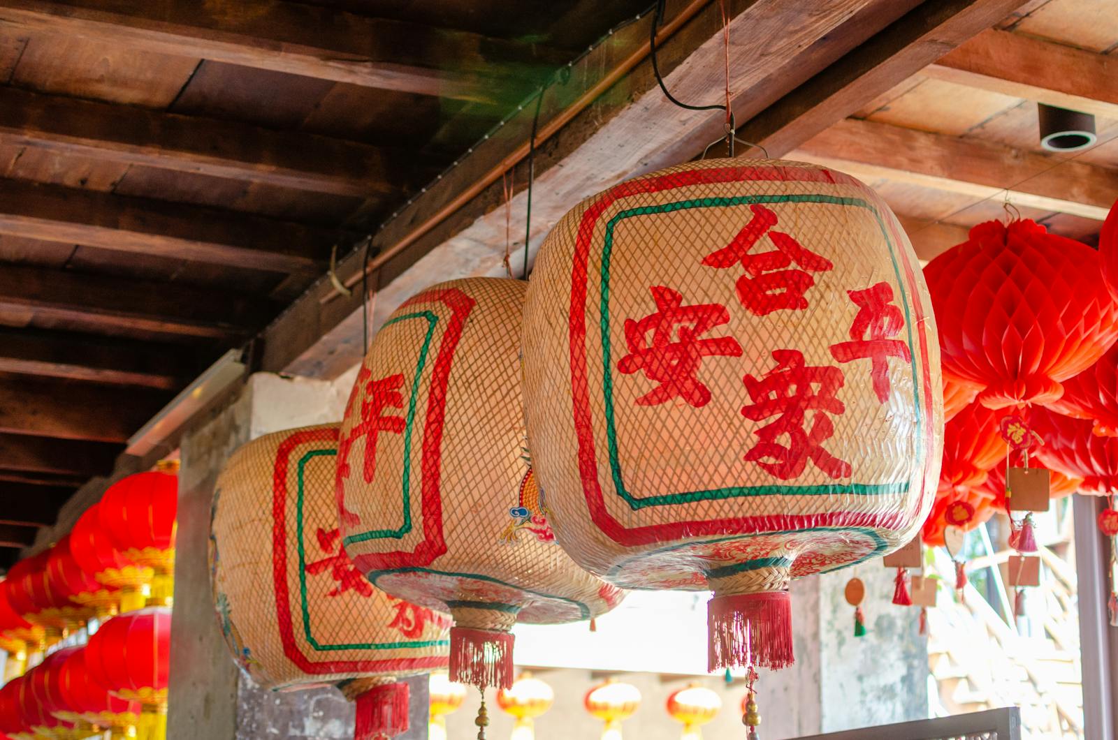Jeep SUV tackling mixed terrain near Crystal Lake, IL