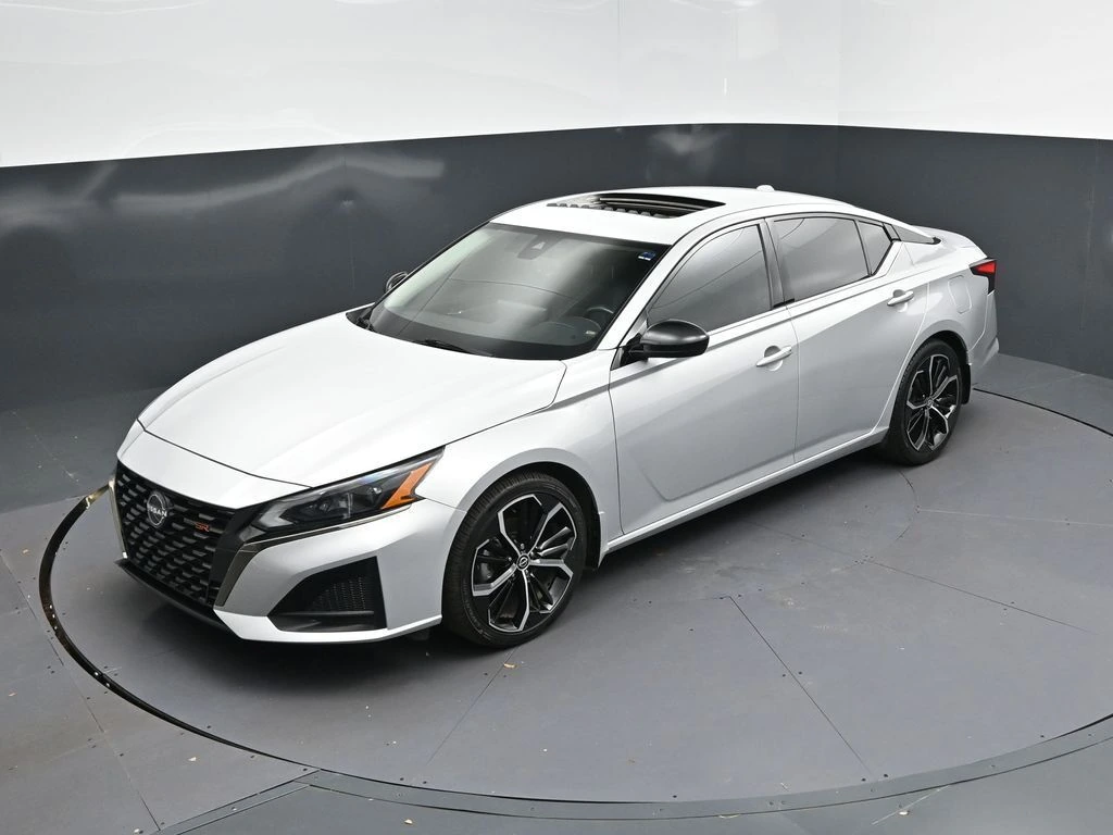 2024 Nissan Altima SR