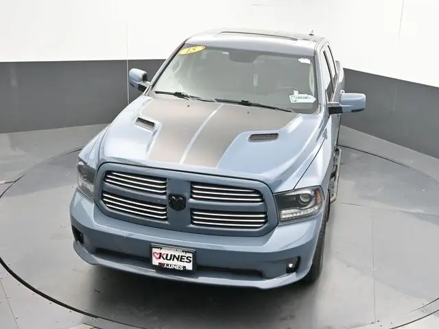 2015 Ram 1500 Sport photo 33