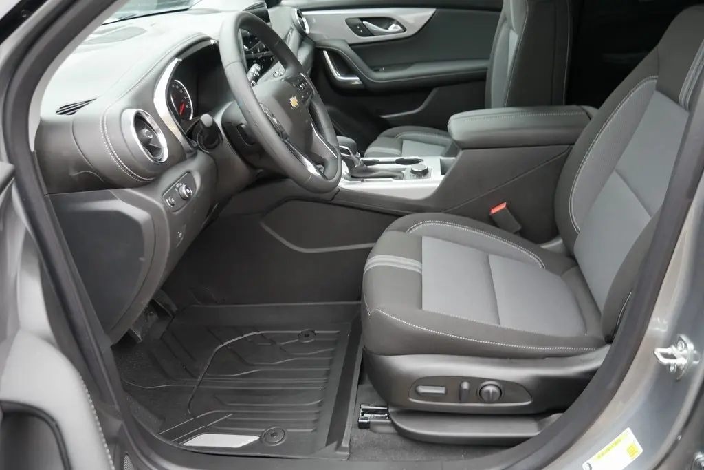 2026 Chevrolet Blazer 2LT photo 4