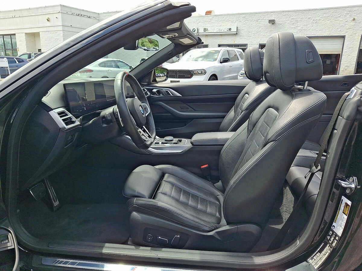 2025 BMW 4 Series M440i - Photo 12