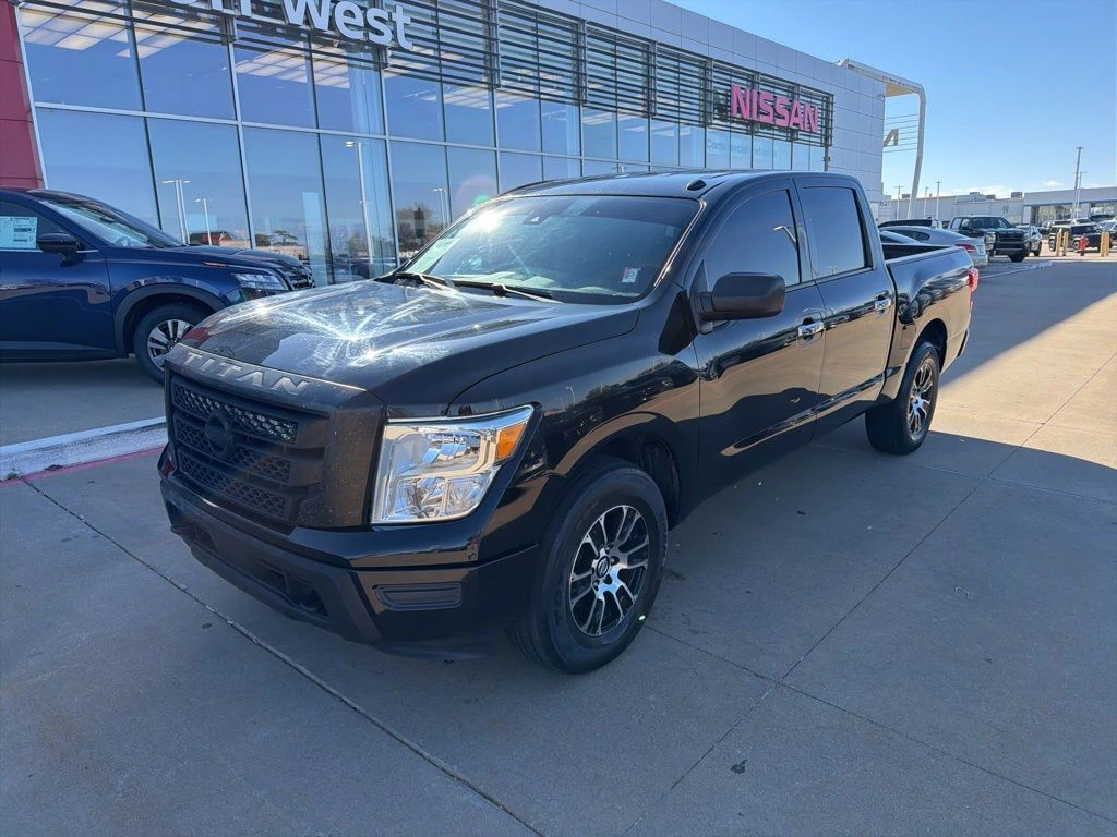 2021 Nissan Titan SV