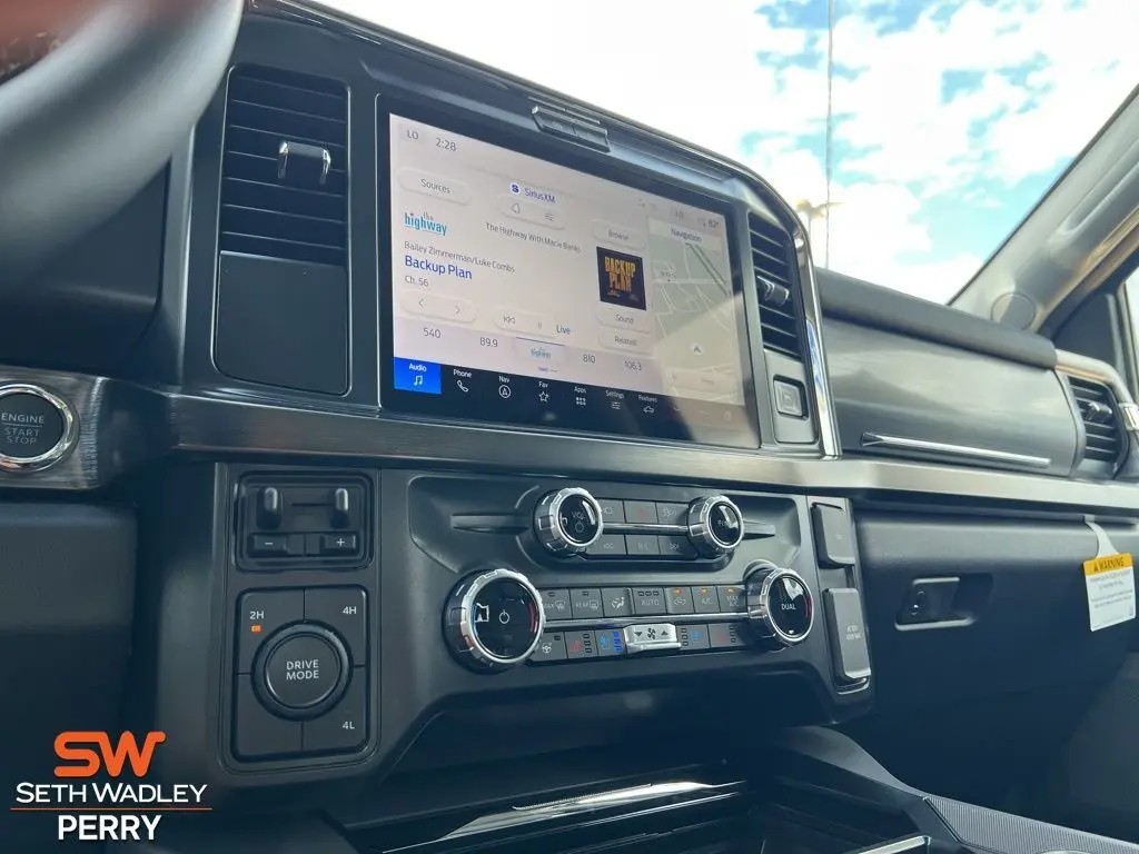 2026 Ford F-350 photo 21