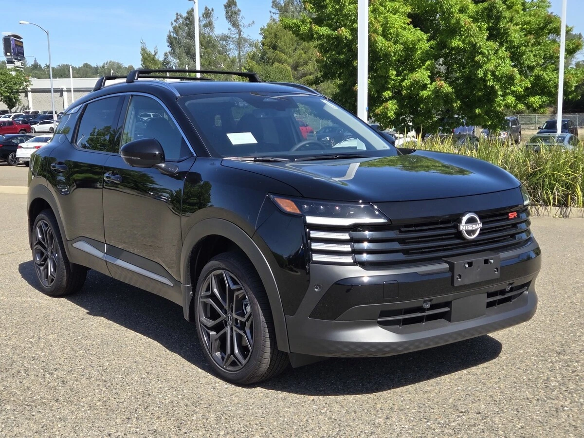 2026 Nissan KICKS