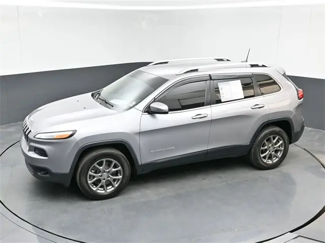 2018 Jeep Cherokee Latitude photo 31