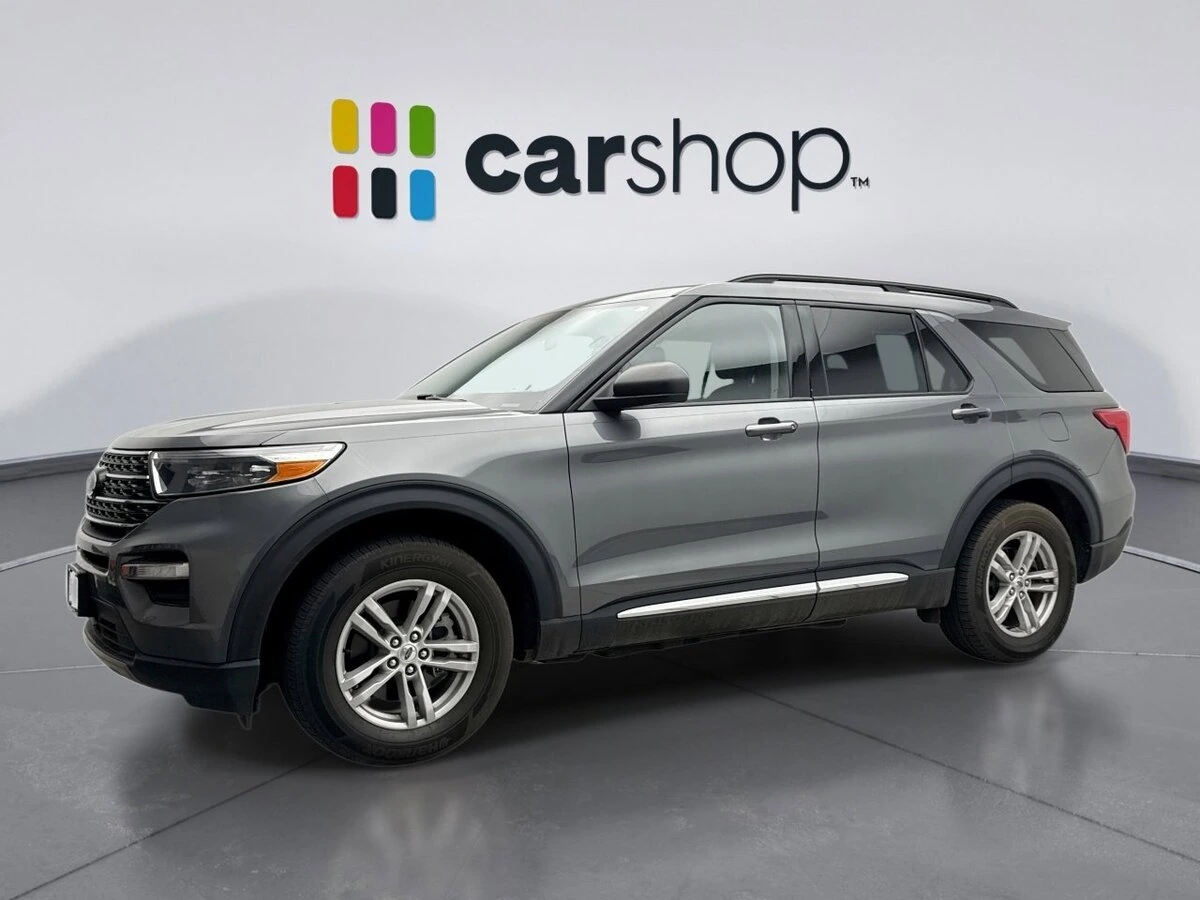 2022 Ford Explorer XLT 4WD's photo