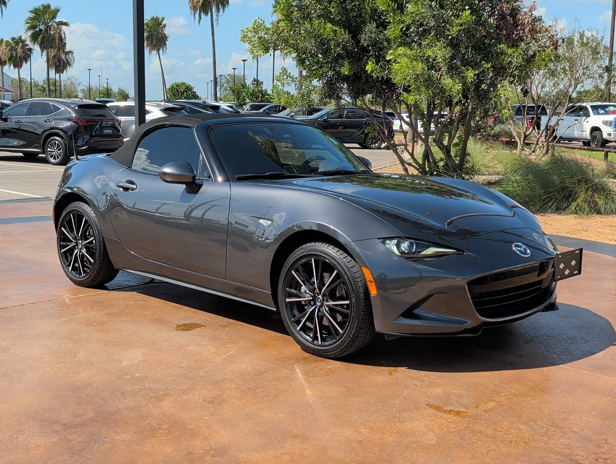 2025 Mazda MX-5 Miata Grand Touring Auto's photo