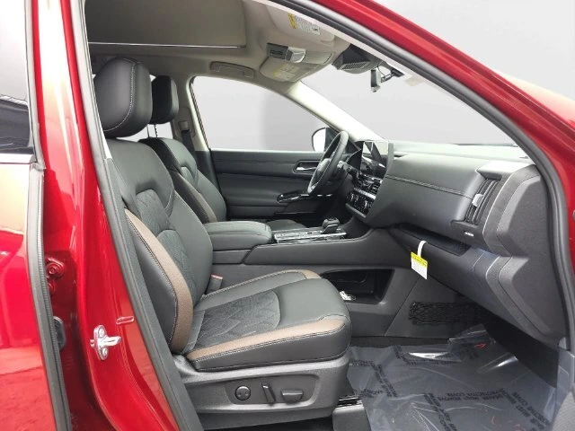 2026 Nissan Pathfinder Platinum - Photo 39