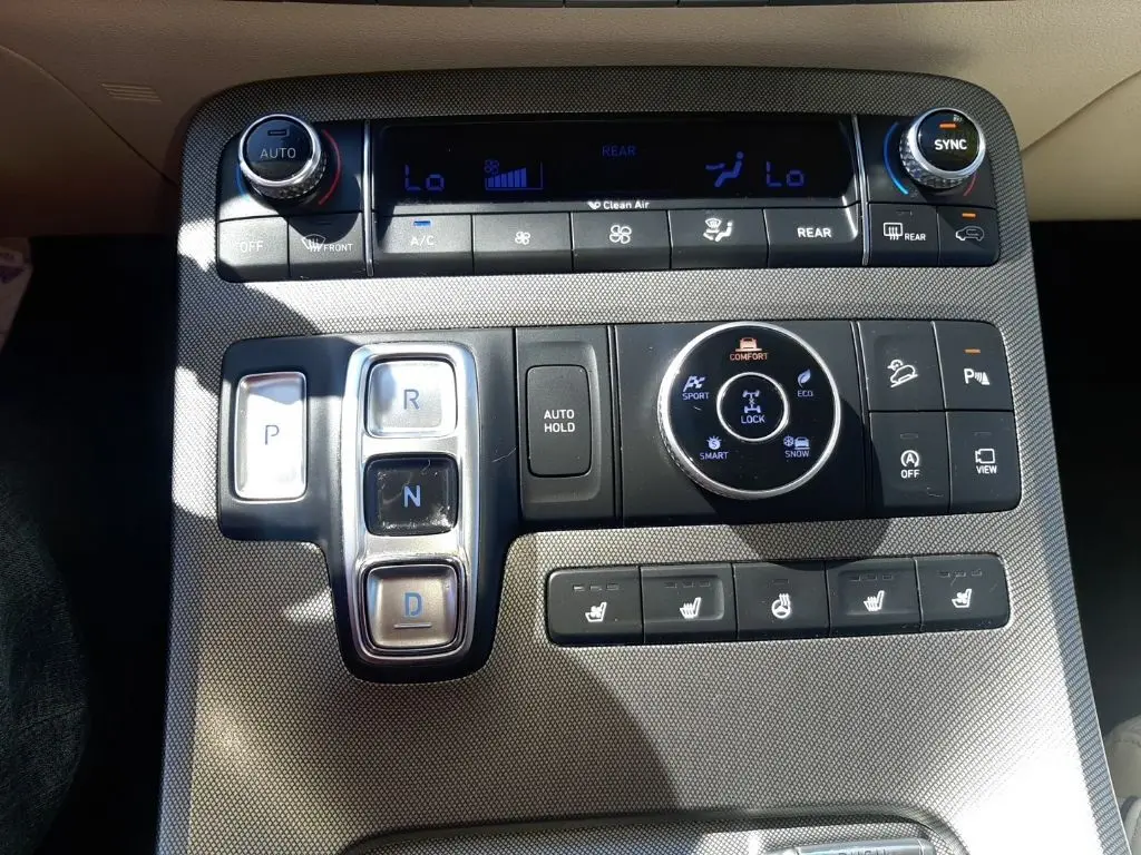 2020 Hyundai Palisade Limited photo 16