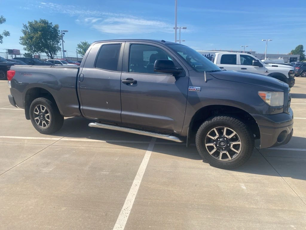 2011 Toyota Tundra 5.7 Auto 4WD Tundra Grade Double Cab's photo